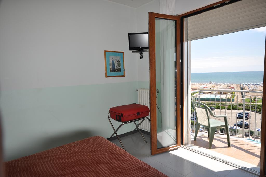 Hotel Real Sottomarina Quarto foto