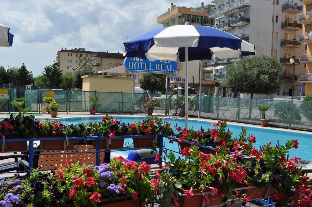 Hotel Real Sottomarina Exterior foto