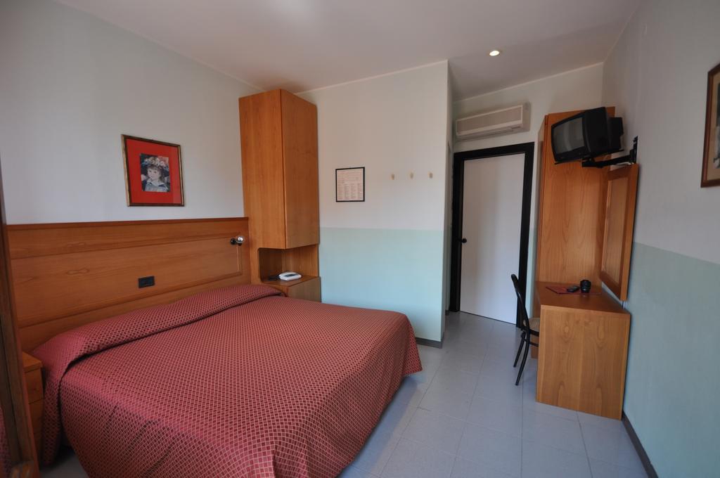 Hotel Real Sottomarina Quarto foto